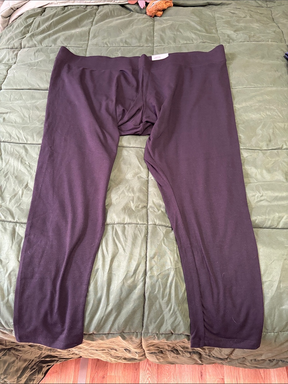 Sonoma Black womenโs Leggings - Stretchy Everyday Wear